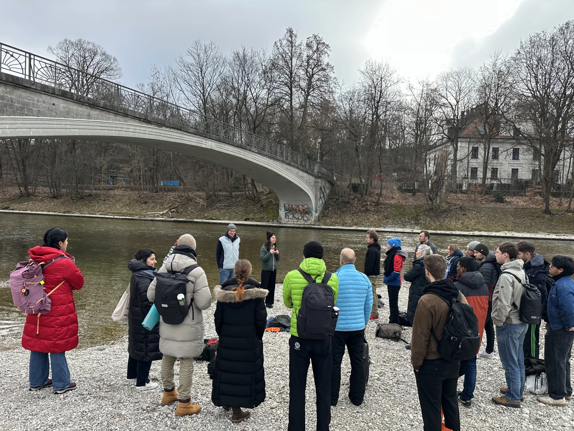 Mirco erklärt Anfängern, wie man sicher eisbadet
