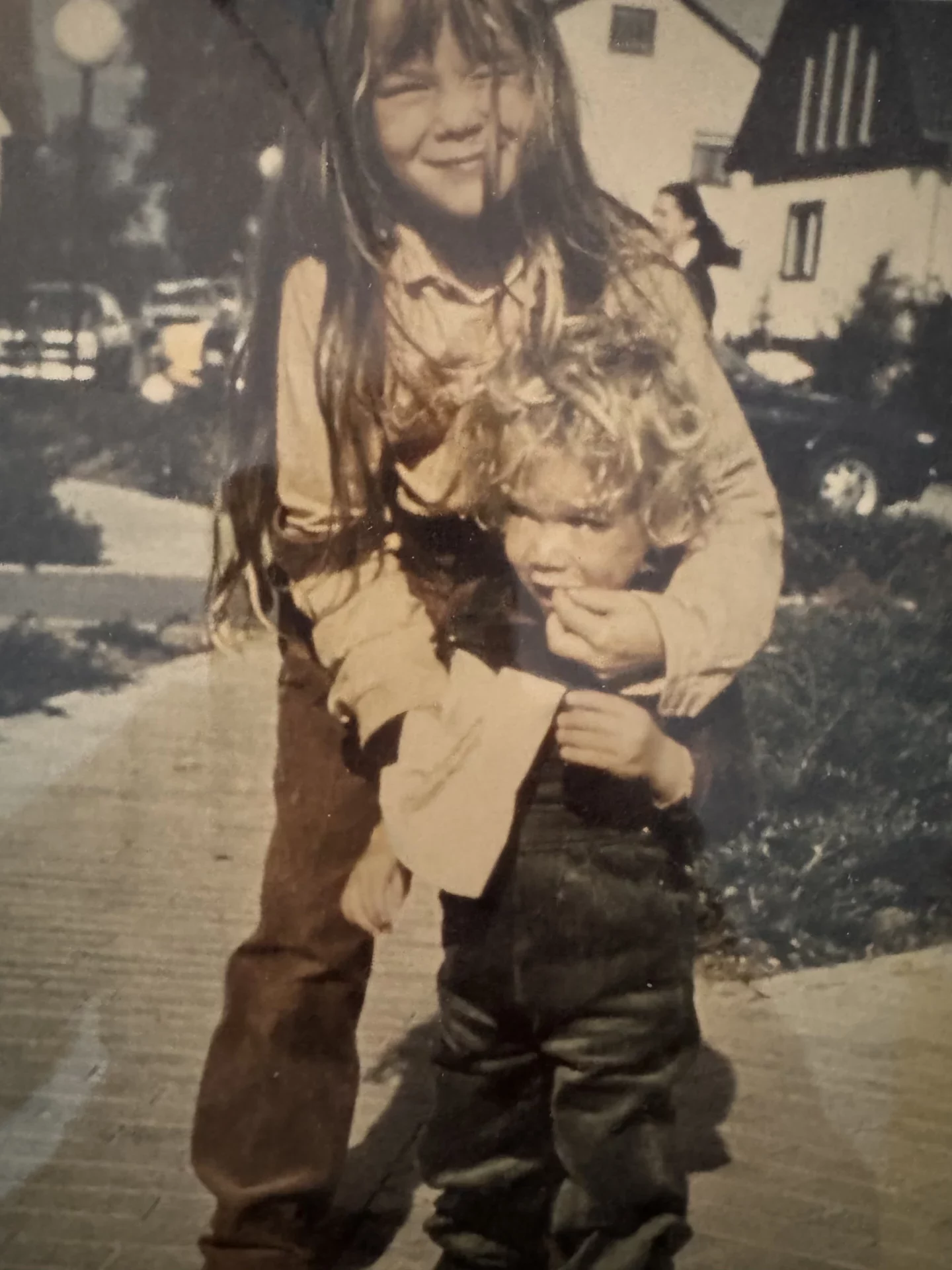 Mirco als Kind mit seiner Schwester Anja